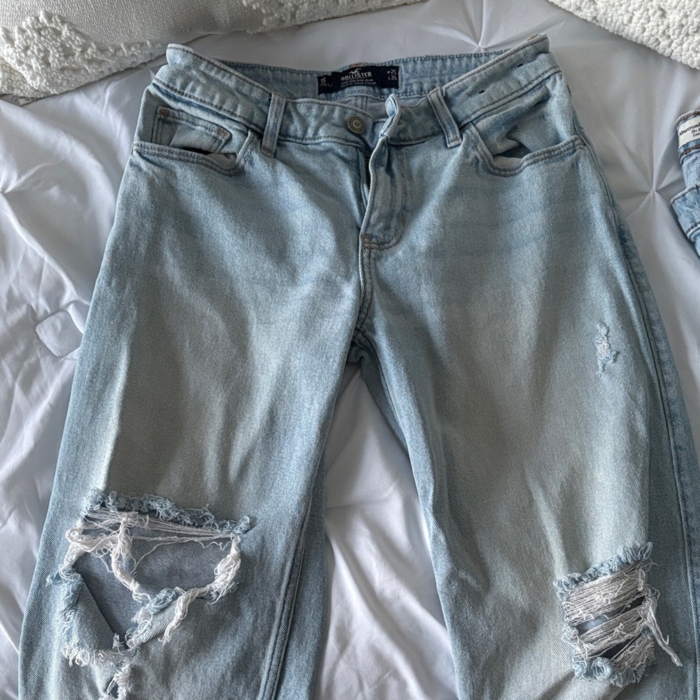 Hollister low rise baggy jeans